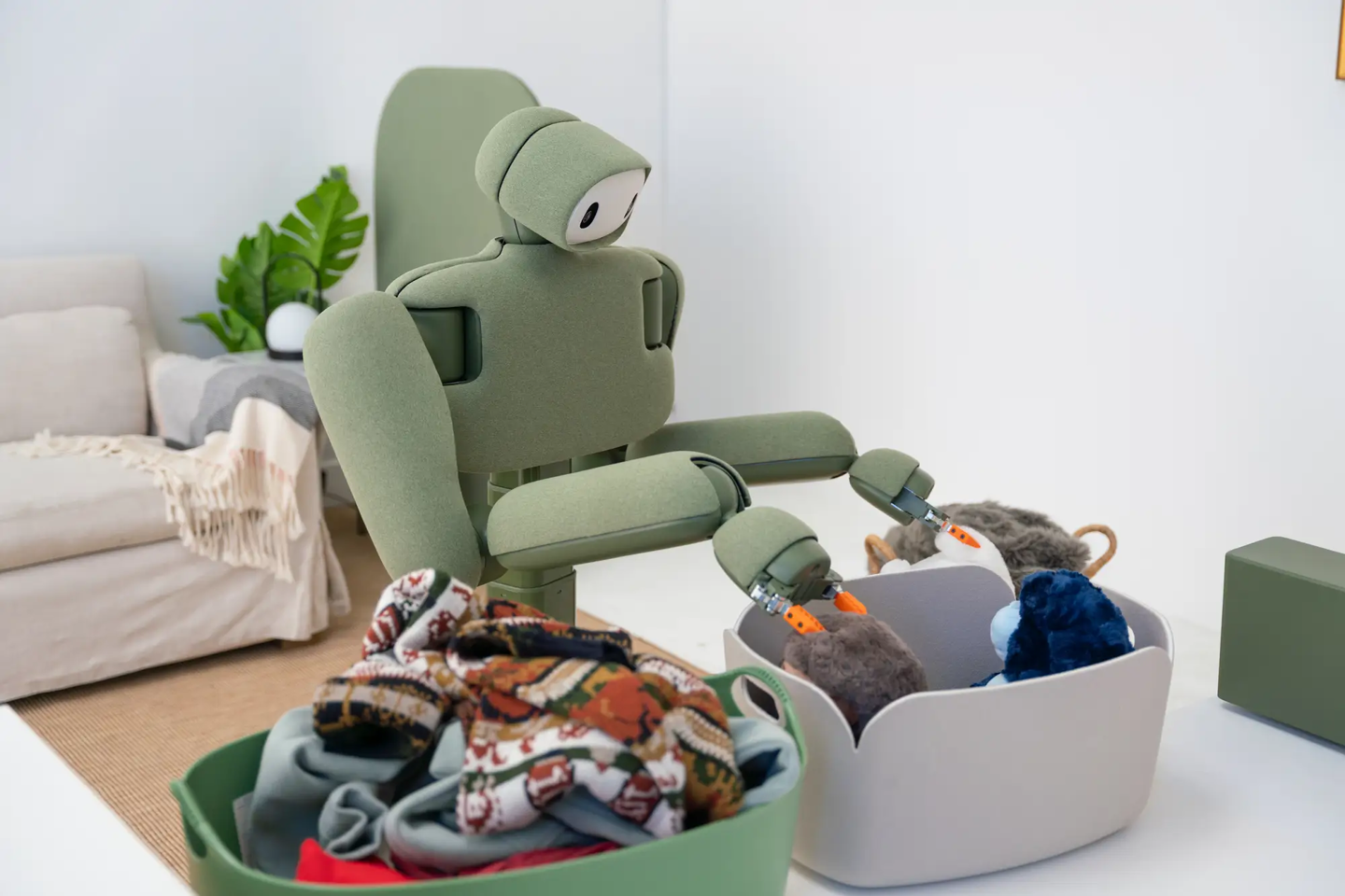 Weave Robotics' Isaac 1 laundry-folding robot